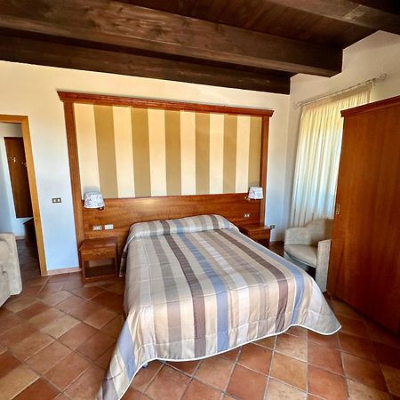 Agriturismo Cervinace Oriolo  Bagian luar foto